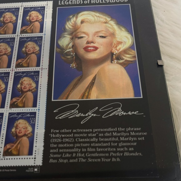 Legends of Hollywood Marilyn Monroe Stamp Sheet - Picture 3 of 4